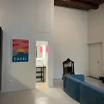 Vis_house Napels
